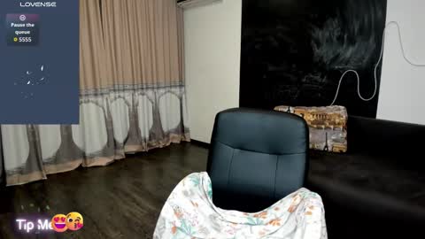 Snapshot of anitamays chatting on October 7, 2025, 5:59 am Anita online show from October 7, 2025, 5:59 am