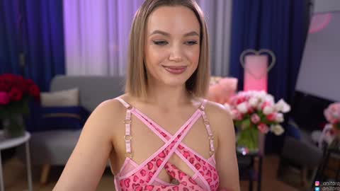 Im Anita thumb up me please its important online show from March 9, 2026, 9:08 pm