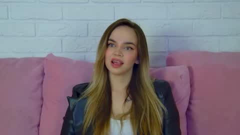 AnitaVenture online show from March 27, 2026, 4:40 am