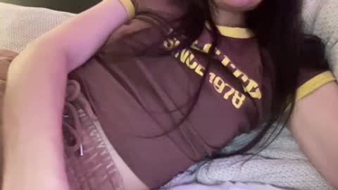 Snapshot of anje_forsexytime chatting on December 6, 2024, 6:39 pm Anje online show from December 6, 2024, 6:39 pm