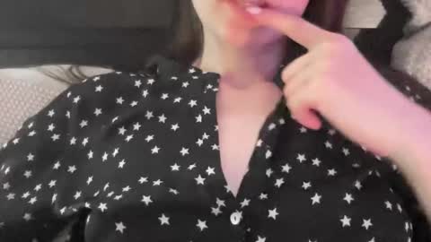 Snapshot of anje_forsexytime chatting on December 6, 2024, 10:19 pm Anje online show from December 6, 2024, 10:19 pm