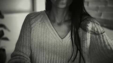 Anje online show from November 21, 2025, 7:23 pm