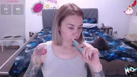 Anadirectgirl online show from June 21, 2026, 5:04 pm