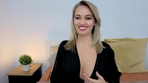 Snapshot of anna_love1 chatting on November 28, 2025, 11:40 pm Anastasia online show from November 28, 2025, 11:40 pm