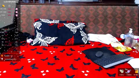 Snapshot of anna_lwice chatting on September 8, 2025, 8:52 pm Ana online show from September 8, 2025, 8:52 pm