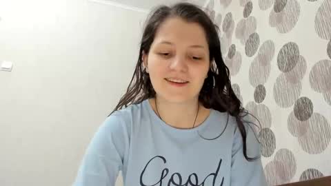 annaahcharm online show from January 9, 2025, 6:06 am