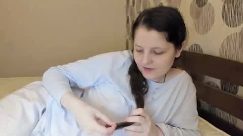 annaahcharm online show from January 7, 2026, 5:26 pm