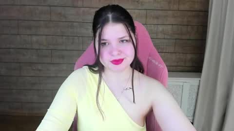AnnaBanksy online show from May 25, 2026, 4:18 am