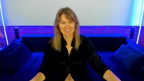 Snapshot of annabel_xxx chatting on October 12, 2025, 6:23 am Annabel online show from October 12, 2025, 6:23 am