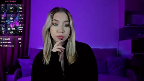 Snapshot of annabelle_art chatting on March 3, 2025, 1:42 pm Annabelle online show from March 3, 2025, 1:42 pm