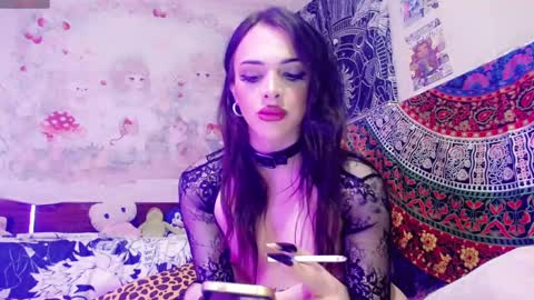 annabelleisdead online show from January 10, 2025, 7:46 am
