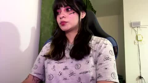 Anna online show from December 2, 2025, 2:06 am