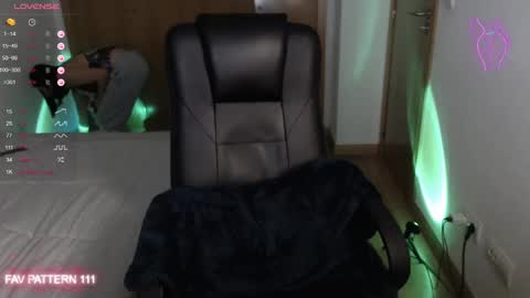 Snapshot of annadolll chatting on March 1, 2025, 2:26 am OF twitter annadangerx pornhub online show from March 1, 2025, 2:26 am