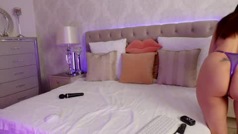 AnnaKarinaX online show from May 27, 2026, 3:25 am