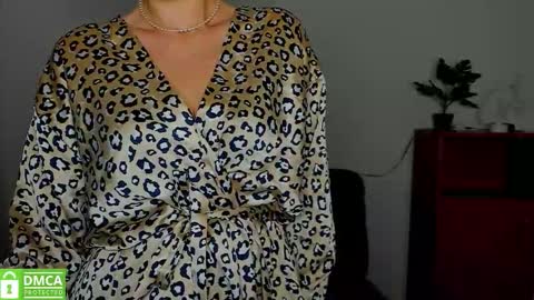 Snapshot of annakillian_kiss chatting on September 27, 2025, 5:23 am Anna online show from September 27, 2025, 5:23 am