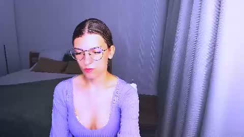 Snapshot of annathorne chatting on June 16, 2026, 4:26 am Im Anna online show from June 16, 2026, 4:26 am