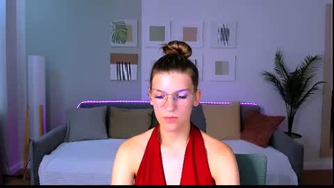 Snapshot of annathorne chatting on June 25, 2026, 5:12 am Im Anna online show from June 25, 2026, 5:12 am
