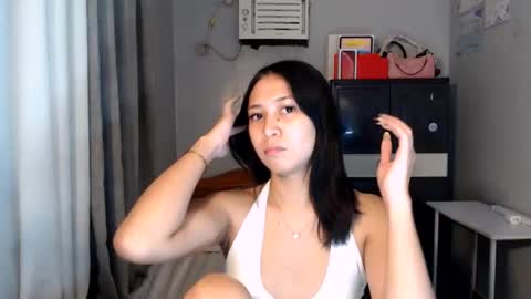 Snapshot of anne_chanelx chatting on May 31, 2026, 5:48 am anne_chanelx online show from May 31, 2026, 5:48 am