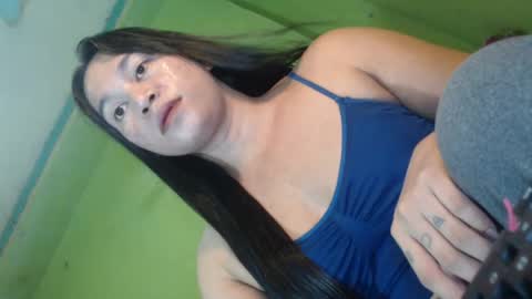 anne_hotaway online show from June 13, 2026, 6:22 am