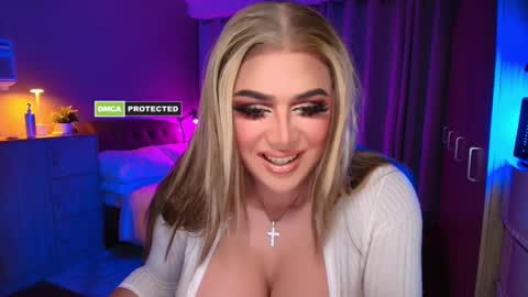 Anne Hart online show from October 3, 2025, 5:04 am