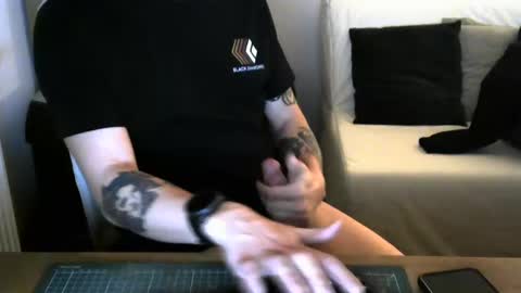 annecylake online show from January 10, 2025, 6:31 am