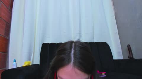 Annelise Hansen online show from March 5, 2026, 1:34 am