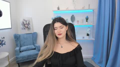 Snapshot of annetli chatting on October 5, 2025, 7:12 pm annetli online show from October 5, 2025, 7:12 pm