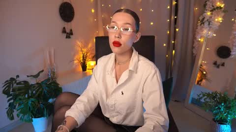  Anna  online show from October 9, 2025, 6:22 am