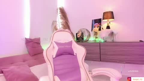 Angel online show from February 11, 2026, 5:51 pm