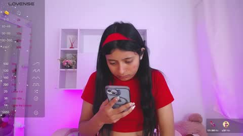 Anni online show from December 11, 2024, 2:54 pm