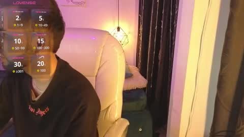 Annie And Ryan  online show from February 14, 2026, 4:09 am