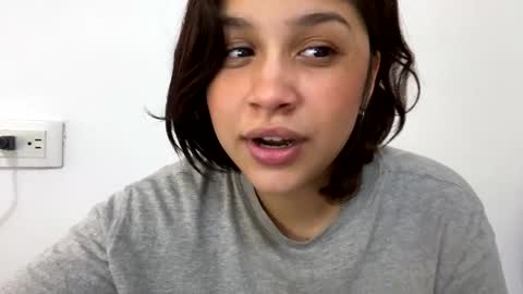 Annie  online show from December 27, 2024, 7:46 pm