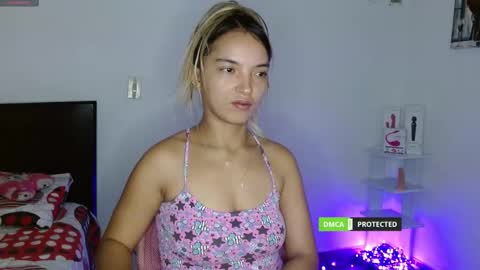 annie cherry independent model online show from February 24, 2025, 9:53 am
