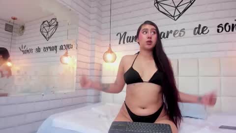 Snapshot of annie_cute18 chatting on November 5, 2025, 6:30 pm annie_cute18 online show from November 5, 2025, 6:30 pm