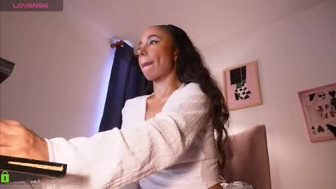 Annie online show from February 17, 2026, 12:23 pm