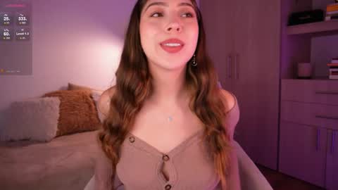 Snapshot of annie_evans24 chatting on May 18, 2026, 9:42 pm Annie Evans online show from May 18, 2026, 9:42 pm