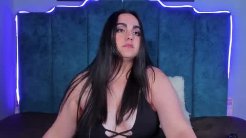 Snapshot of annieesweett_ chatting on January 14, 2026, 3:01 am Annie Sweet Cherry online show from January 14, 2026, 3:01 am