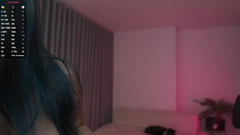 Annie FREE TRIAL IN BIO online show from May 27, 2026, 11:18 am