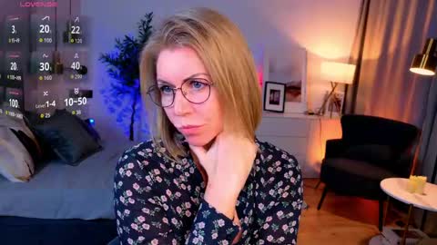 Annie online show from May 21, 2026, 6:53 am