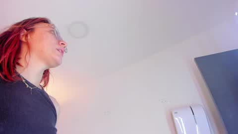 Snapshot of anniemartinezz chatting on December 18, 2024, 6:14 pm Annie online show from December 18, 2024, 6:14 pm