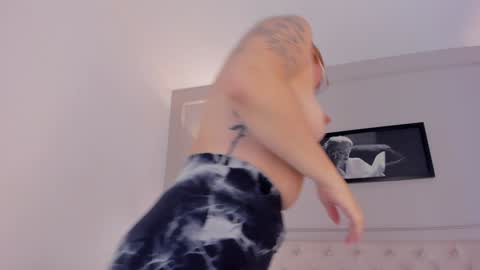 Snapshot of anniemartinezz chatting on February 7, 2025, 11:56 am Annie online show from February 7, 2025, 11:56 am