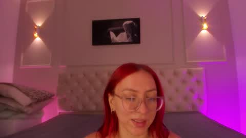 Snapshot of anniemartinezz chatting on September 14, 2025, 12:48 pm Annie online show from September 14, 2025, 12:48 pm