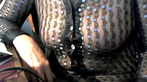 Snapshot of anniematriss chatting on October 5, 2025, 4:38 pm anniematriss online show from October 5, 2025, 4:38 pm