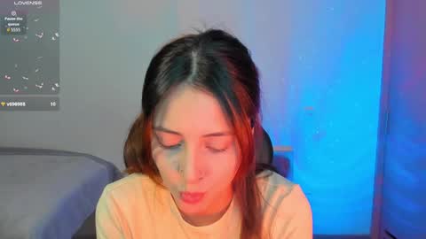 Snapshot of anniemora_ chatting on September 24, 2025, 2:48 am Annie online show from September 24, 2025, 2:48 am