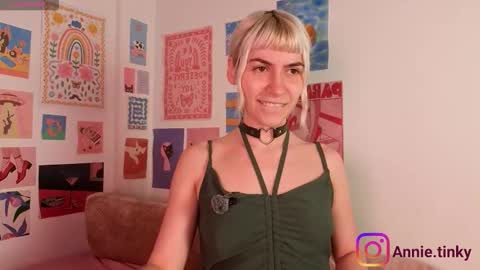 annietinky online show from March 20, 2026, 3:11 am