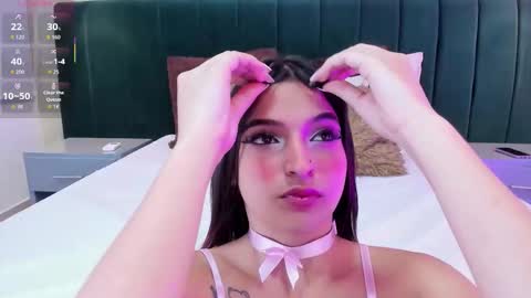 Snapshot of anniie_clarkson chatting on November 7, 2025, 6:08 pm ANNIE online show from November 7, 2025, 6:08 pm