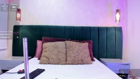 Snapshot of anniie_clarkson chatting on November 22, 2025, 6:29 pm ANNIE online show from November 22, 2025, 6:29 pm