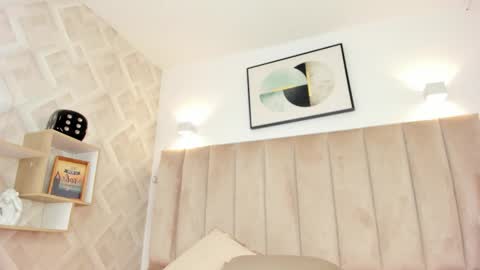 Annie Queen online show from February 3, 2026, 3:04 am