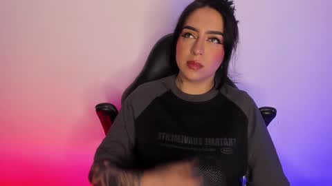 Annika online show from October 14, 2025, 4:02 am