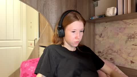 Kira online show from April 6, 2026, 8:37 am